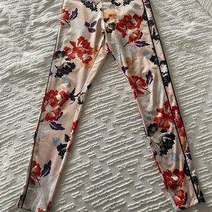 Forever 21 Floral Leggings